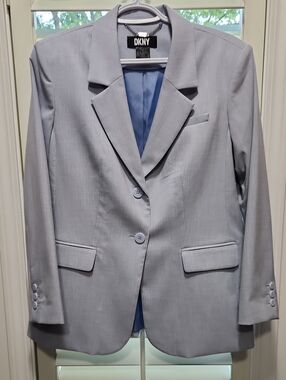 DKNY Pale  Blue Women's Tailored Blazer with Darker Blue Lining